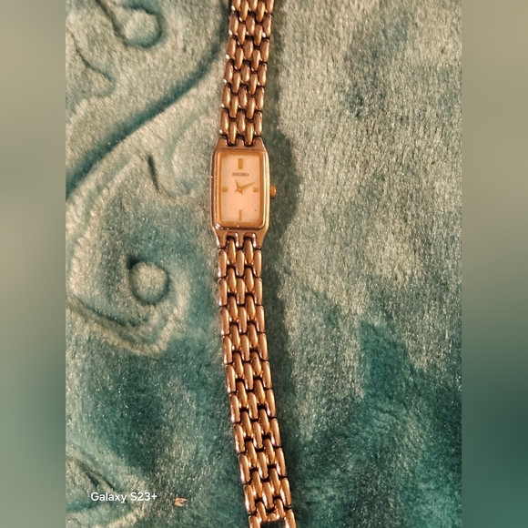 Seiko Silver and Gold Women\'s Tank Watch main image 4
